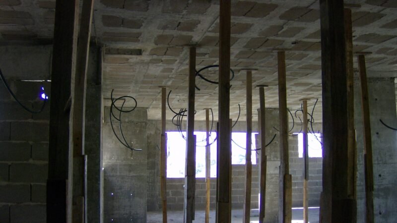 Monitoramento de deformações em estruturas de concreto: Importância e Métodos