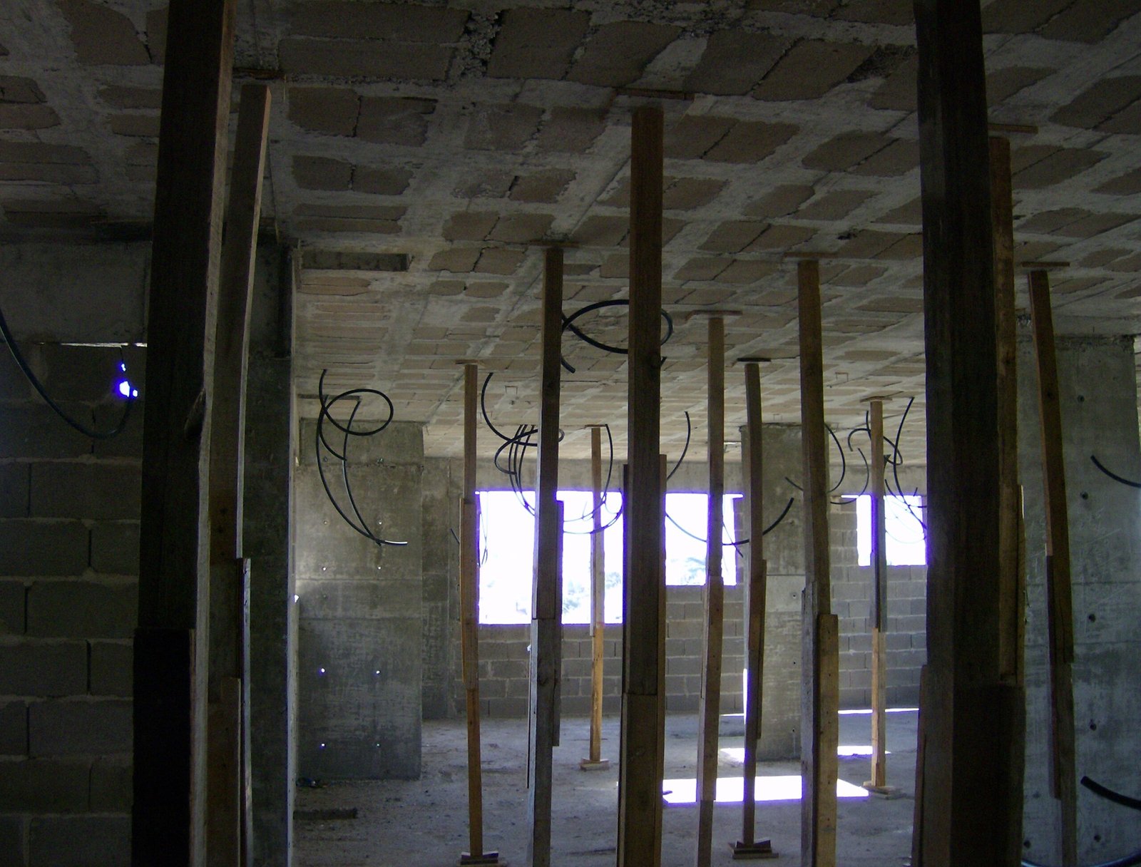 Monitoramento de deformações em estruturas de concreto: Importância e Métodos